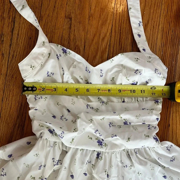 floral dress - Picture 3 of 5